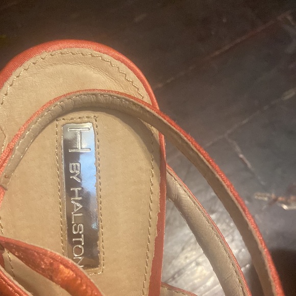 H by Halston (Bakers) Penelope Coral wedge sandals. - Picture 4 of 7